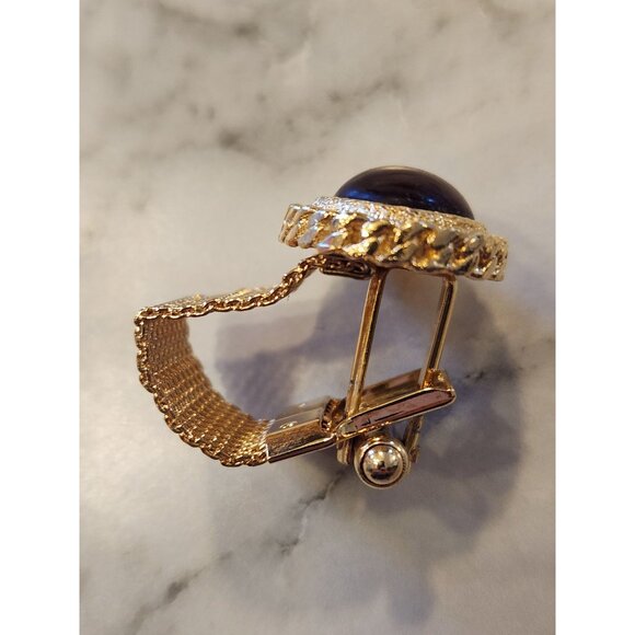 Vintage Swank Gold-Tone Mesh Wrap Cufflink With Oval Amber Glass Stone Accent - Picture 2 of 2